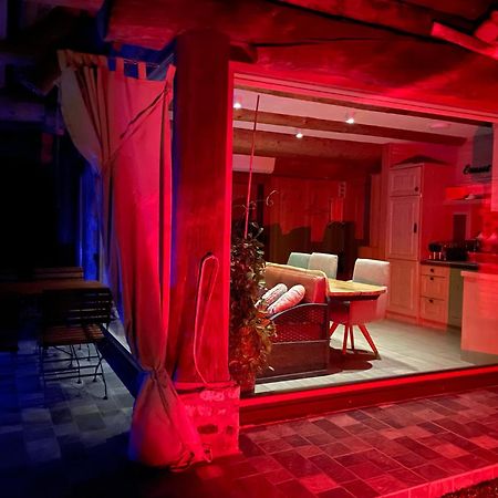 Holiday Home Ernest Zelezni With Hot Tub Ivancna Gorica Zewnętrze zdjęcie