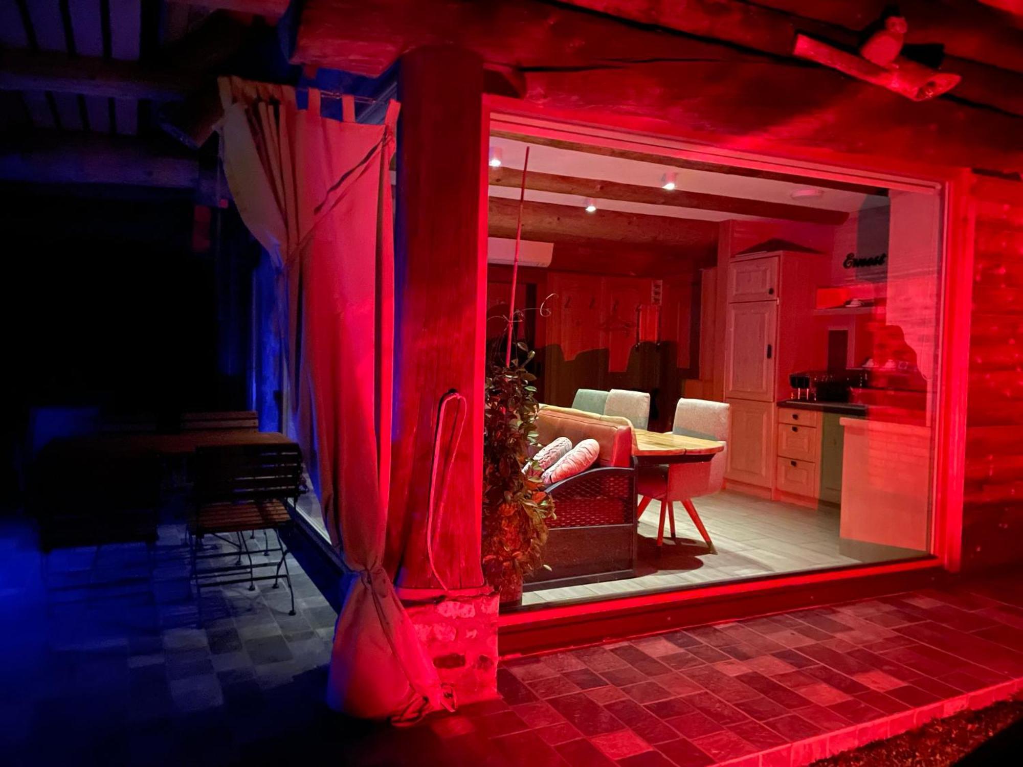 Holiday Home Ernest Zelezni With Hot Tub Ivancna Gorica Zewnętrze zdjęcie