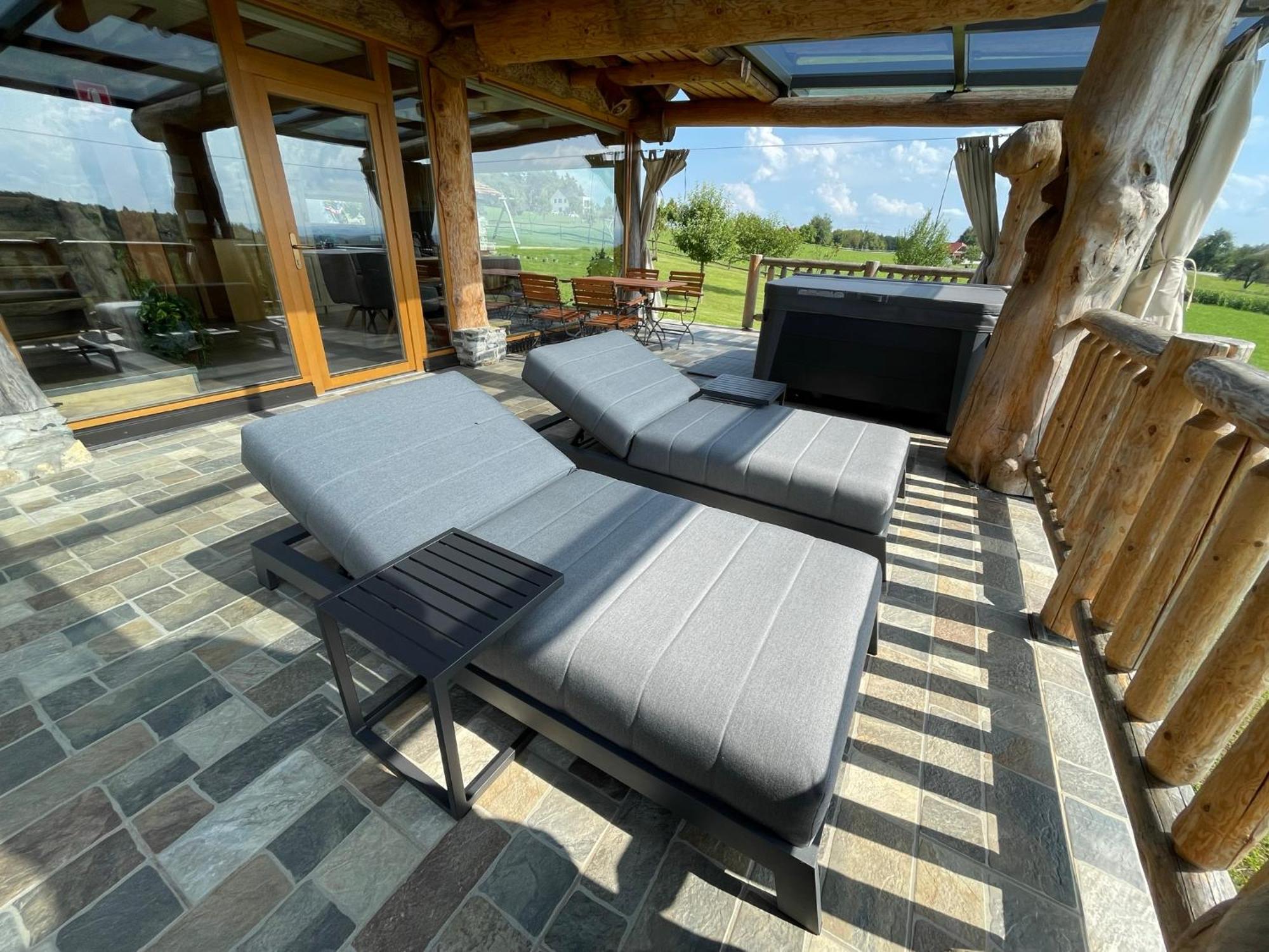 Holiday Home Ernest Zelezni With Hot Tub Ivancna Gorica Zewnętrze zdjęcie